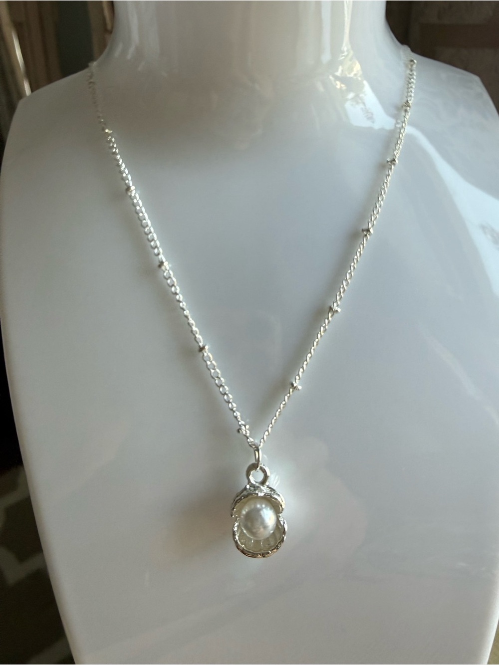 Silver Pearl Pendant Necklace - Women Jewelry